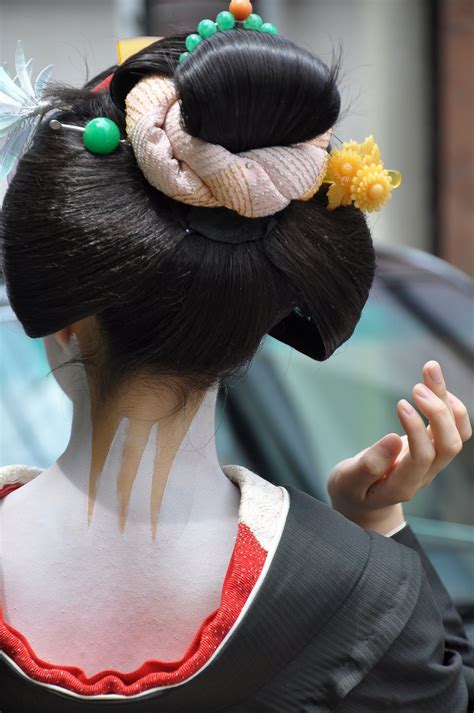 maiko yakko shimada hairstyle japanese hairstyle geisha japan asian men long hair