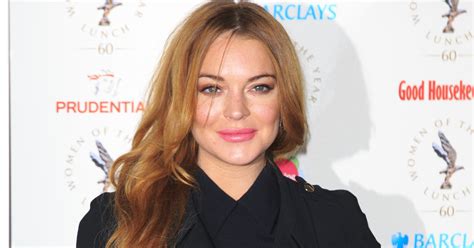 Lindsay Lohan Mother File Defamation Lawsuit Against Fox News Cbs News