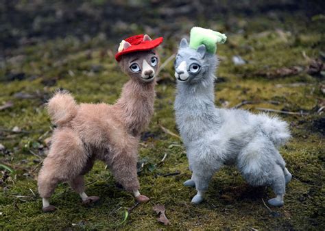 Llamas In Hats Carl I Just Wanted My Hand To Eat