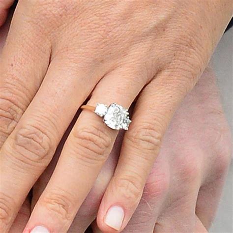 Every Detail You Need To Know About Meghan Markles Engagement Ring