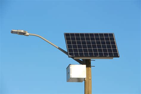 Solar Commercial Lighting T Series Plus Solar Street Light 80w For