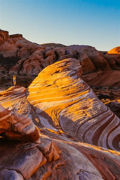Valley Of Fire Fire Wave Valley Of Fire Nevada Travel Sunrise