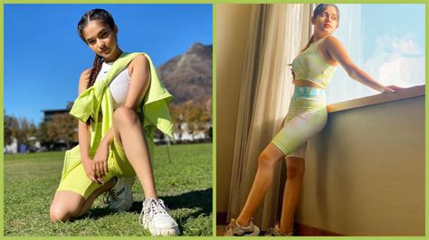 Fit And Stylish Anushka Sen And Jannat Zubair Pose Hot In Neon Gym Wear