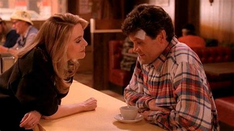 Watch Twin Peaks Season 1 Episode 3 Zen Or The Skill To Catch A Killer Full Show On