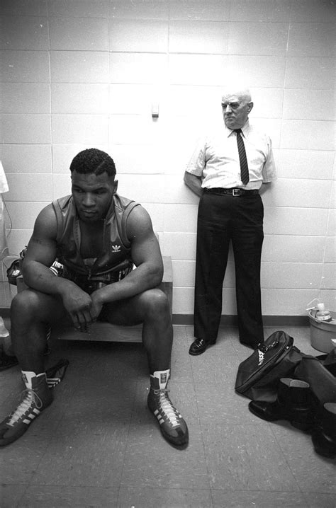 Fight Pics That Go Hard On Twitter Year Old Mike Tyson With Cus Damato Before His