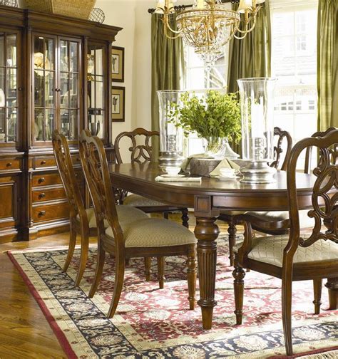 Fredericksburg Seven Piece Dining Set With Turned Legs By Thomasville