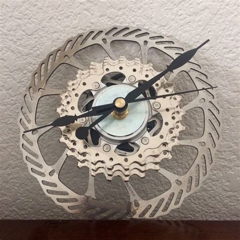Bike Gear Clock/Recycled Bike Parts/Upcycled Bike Gear | Etsy | Bike parts, Recycled bike parts 