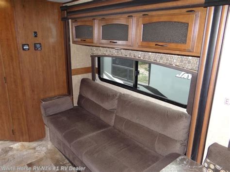 2016 Jayco Jay Feather 7 19xud Sofabed Slide With Front And Rear Bed