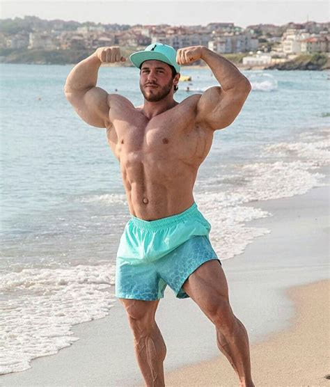 Russian Bodybuilder Andrey Skoromnyy Muscle Beach Mens Muscle Muscle
