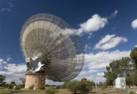 Radio Telescope Dish In Parkes Australia Stock Image Image Of Moon