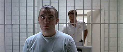 Five years later, when jonathan demme cast hopkins as hannibal lecter in silence of the lambs, cox was playing lear at the national theatre. Manhunter: el primer Hannibal Lecter - Espectador Errante