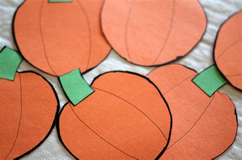 Jack O Lantern Collages Preschool Craft ~ Reading Confetti