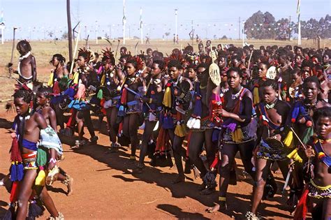 Princesses Marching Umcwasho Ceremony Swaziland Ozoutback