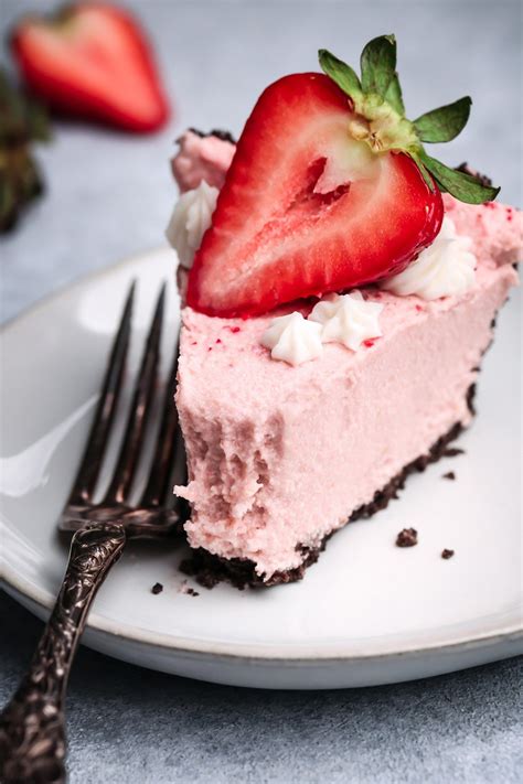 no bake strawberry cream pie wife mama foodie quick desserts best dessert recipes sweet