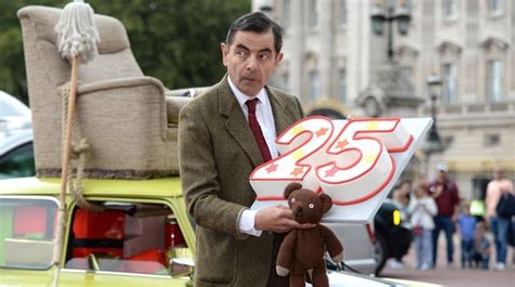 Impelfeed 11 Amazing Facts About Rowan Atkinson Aka Mr Bean