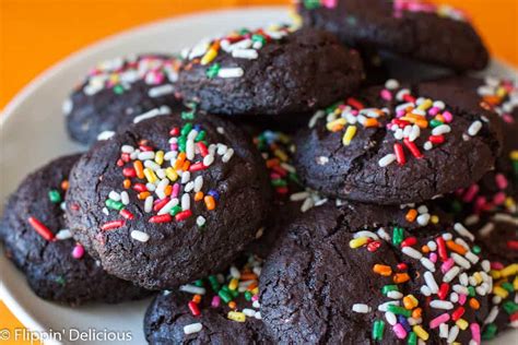 But i encourage you to play around with chocolate buttercream, rainbow chip. Chocolate+Sprinkles Rainbow Party (& Dairy Free Chocolate ...