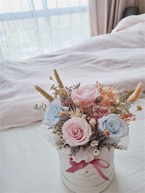 103 75.00 macedon ranges florist. Daiz Bloom Box (Preserved) • Warm Wishes Florist