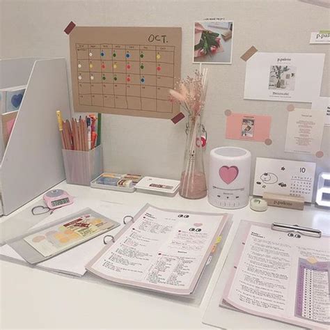 Laporan wartawan tribunstyle.com, cecylia rura patulak. 10 Ide Dekorasi Meja Belajar yang Bikin Semangat Bekerja