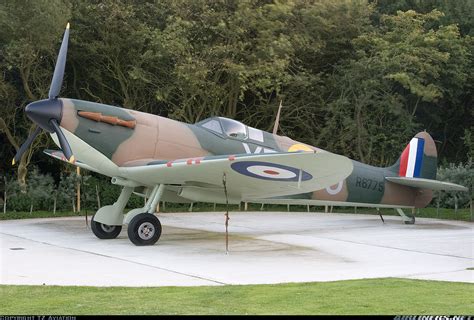 supermarine spitfire replica uk air force aviation photo 0915410