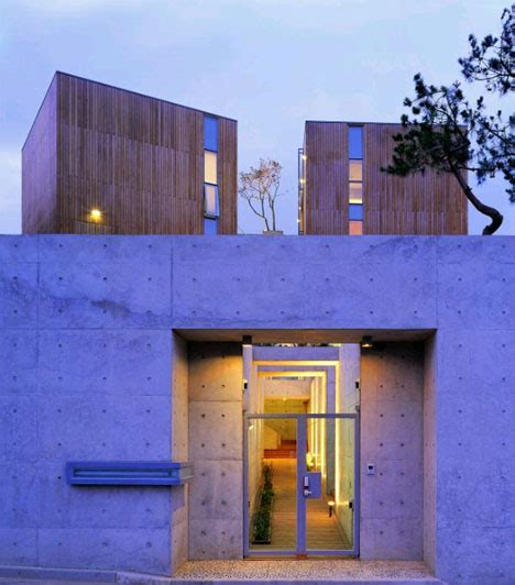 Concrete Fortress Contemporary Home As Castle Design