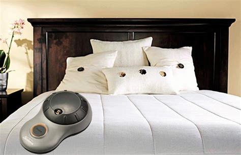 Heated mattress pads are a very energy efficient way to warm your bed and keep you warm all year long. Top-3 Bed Warmers in 2018: Electric Blanket & Heated ...