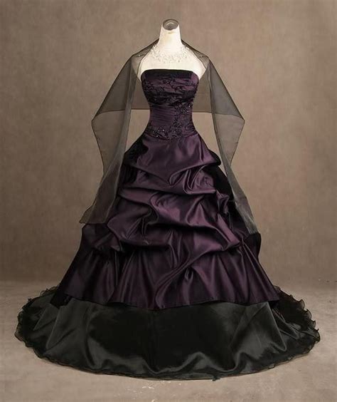 Gothic Purple And Black Ball Gown Wedding Dress ウェディングドレス ブライドメイドドレス