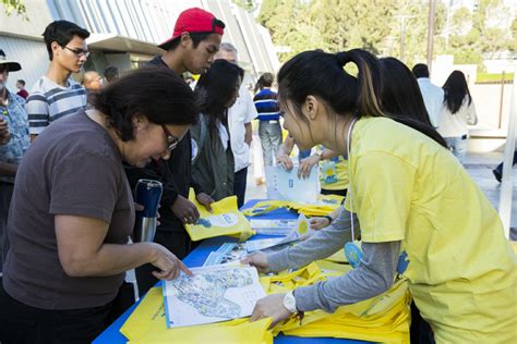 Admitted Students Families To Sample The Best Of Ucla On Bruin Day Ucla