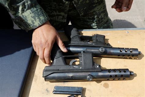 Cada Año 213000 Armas Llegan Ilegalmente A México Desde Estados