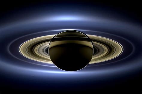 La Nasa Dévoile Une Photo Extraordinaire De Saturne Et Ses Anneaux