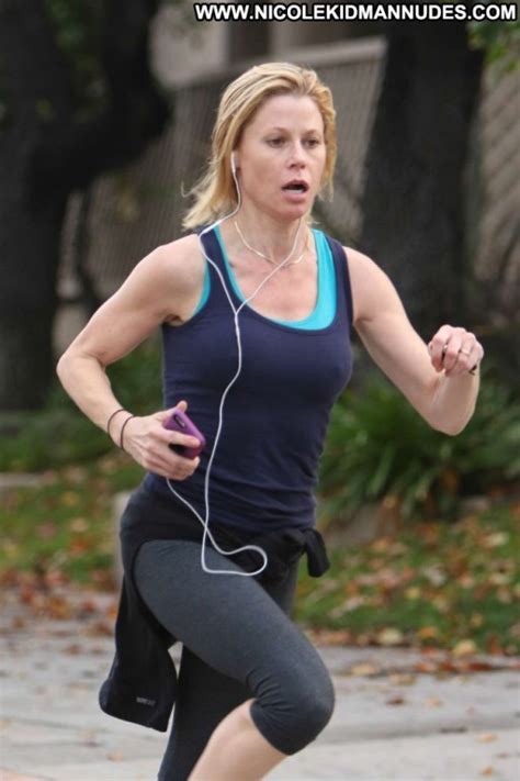 Julie Bowen No Source Celebrity Beautiful Babe Posing Hot Paparazzi Jogging