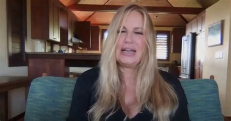Stifler S Mom Actress Jennifer Coolidge Posed As Her Own Twin So She