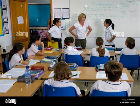 Rehearsing A Play Classroom Hi Res Stock Photography And Images Alamy