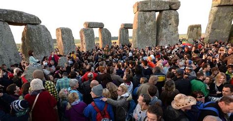 Summer Solstice Why Do People Celebrate The Longest Day Of The Year At Stonehenge