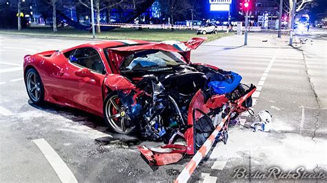 Ferrari 458 Speciale Crashed In Berlin Youtube