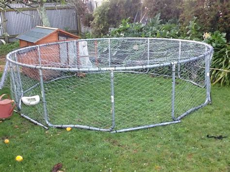 After going along with this article, you will gain sufficient knowledge of how to set the. Our new chicken run. Yes that is our old trampoline frame ...