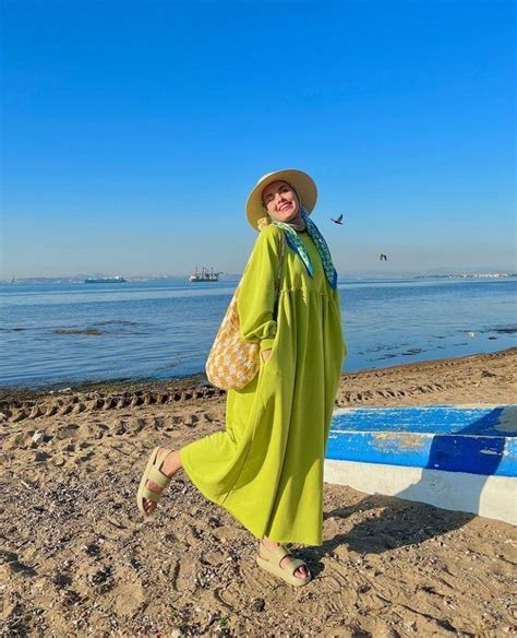 pin by Ⓕ tïmā on k a r a g Ü l hijab fashion summer beach outfit women hijabi fashion summer