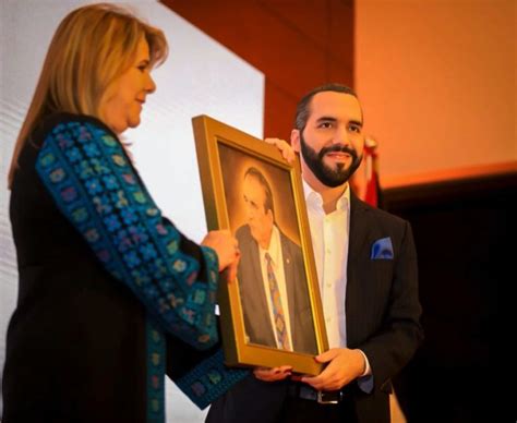 Presidente Nayib Bukele Participa En Homenaje A Su Padre Dr Amando