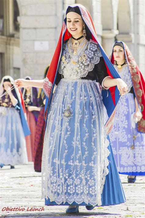 portamento-italian-traditional-dress,-traditional-outfits,-traditional-fashion