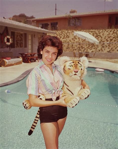 Annette Funicello Nude Pictures Show Off Her Dashing Diva Like Looks The Viraler