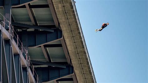 Base Jumper Breaks Record For Most Jumps In 24 Hours Youtube