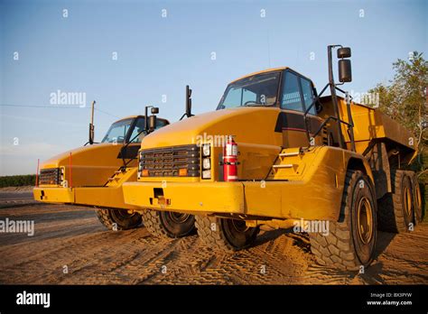 Dump Trucks Hi Res Stock Photography And Images Alamy