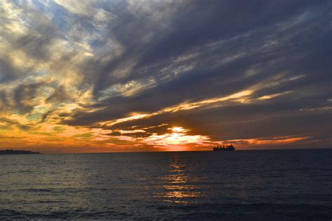 Puesta De Sol En Viña Del Mar Chile Puestas De Sol Fotografía De