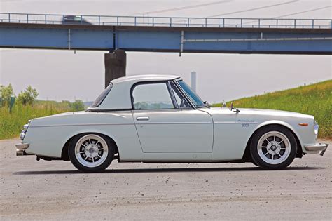 Datsun 69 Fairlady 2000（sr311）【1】｜中古車なら【グーネット】