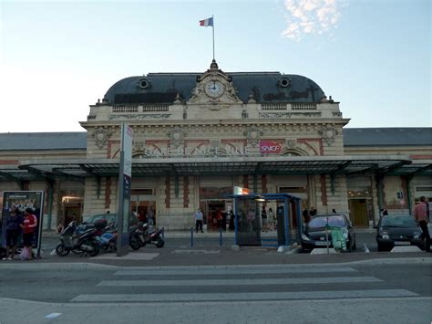 Gare De Nice Ville Train Station Bonjourlafrance Helpful Planning