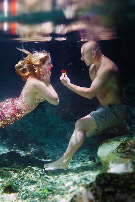 This Guy Made His Girlfriend S Mermaid Dreams Come True With An Underwater Proposal Mermaid