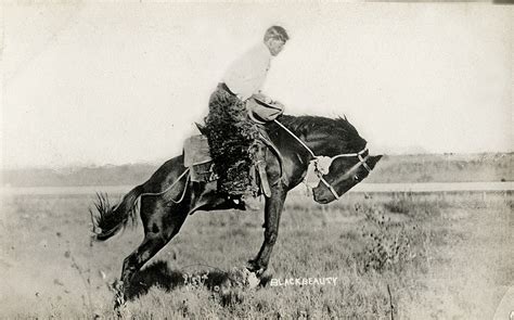 Interesting Vintage Photos Of Rodeo Cowboys In The Early 20th Century