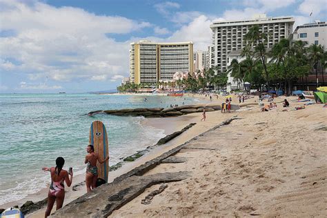 Waikiki Hoteliers Industry Resist Sea Level Legislation Honolulu Star Advertiser
