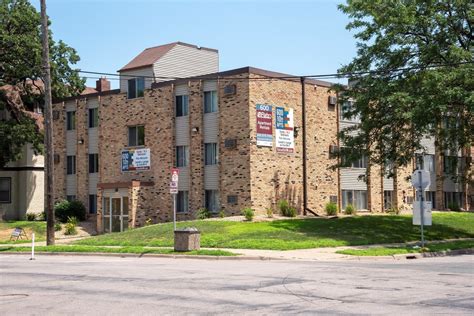 Available lease start dates beginning from june 30th through october 1st! 600 10th Ave Apartments Minneapolis, MN