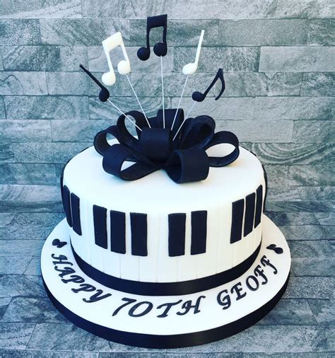 Music Themed Cake With Musical Notes Music Birthday Cakes Music