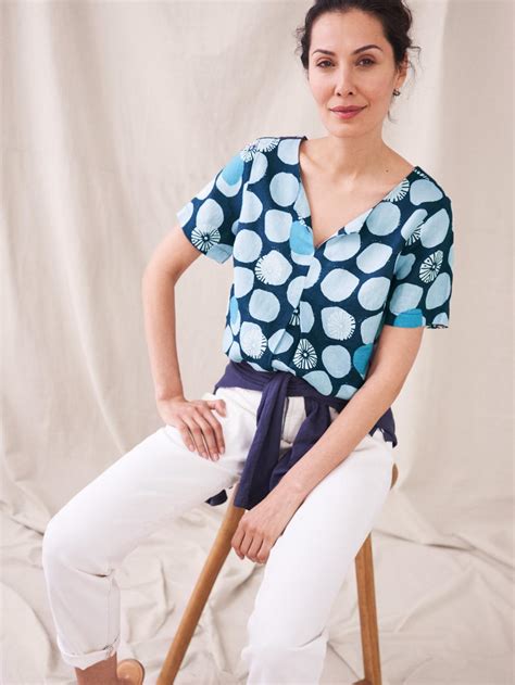 Tops And Tees White Stuff Womens Banana Leaf Linen Top Navy Multi